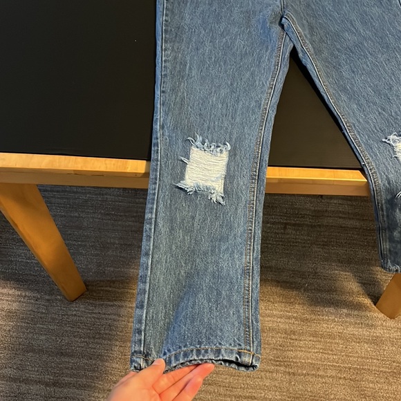 Tall classic high rise distressed mom jean in vintage blue - Picture 2 of 8